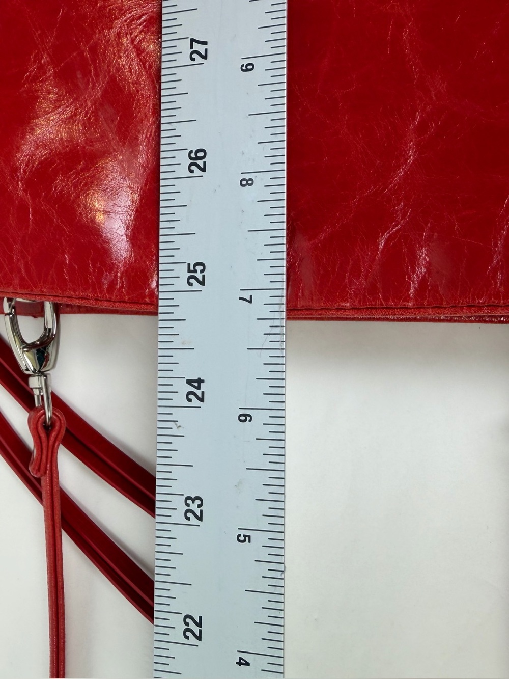 Red leather Hobo crossbody - Picture 10 of 10